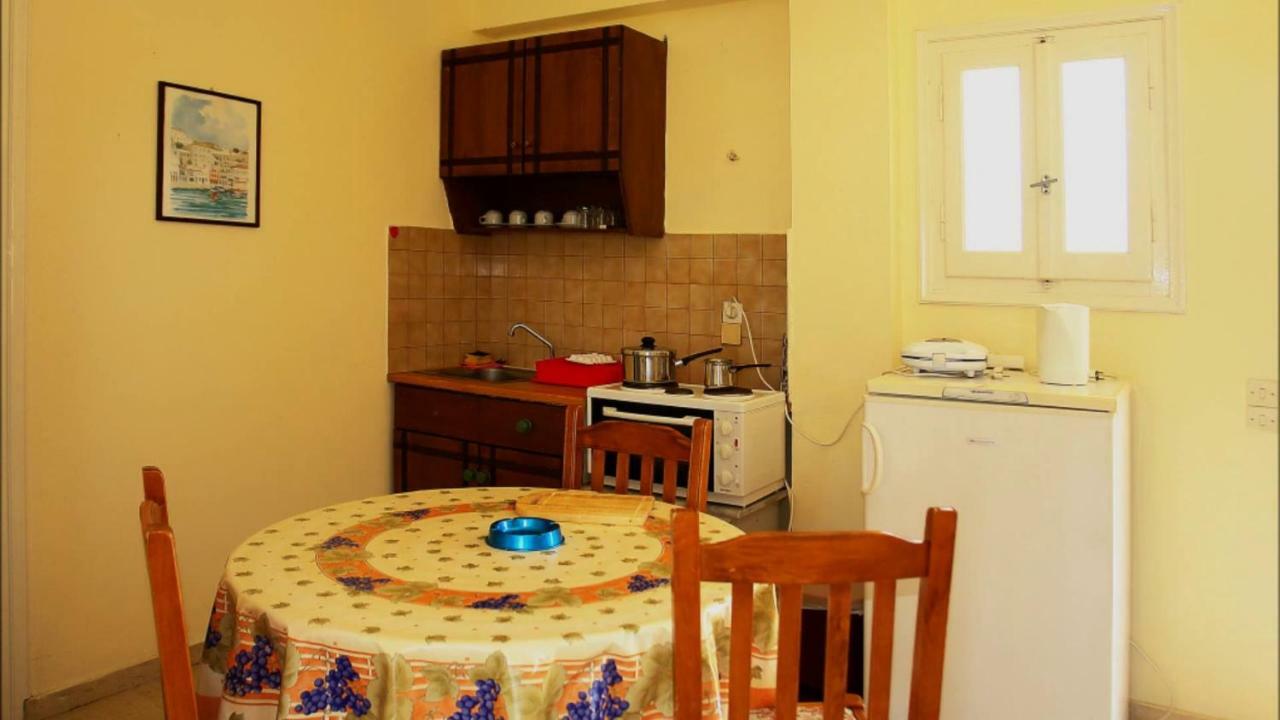 Makris Apartments โรดา ภายนอก รูปภาพ